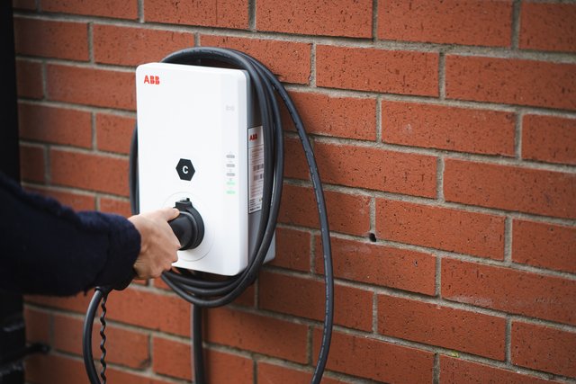EV charger being disconnected
